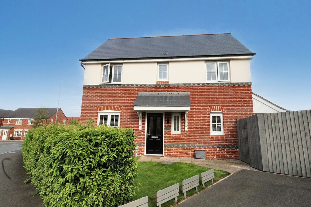 Property photo 1 of 34