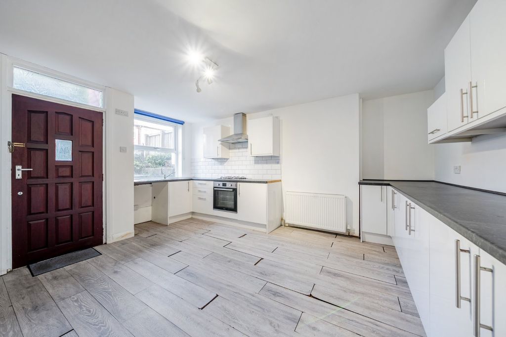 Property photo 3 of 10 Picture No. 06