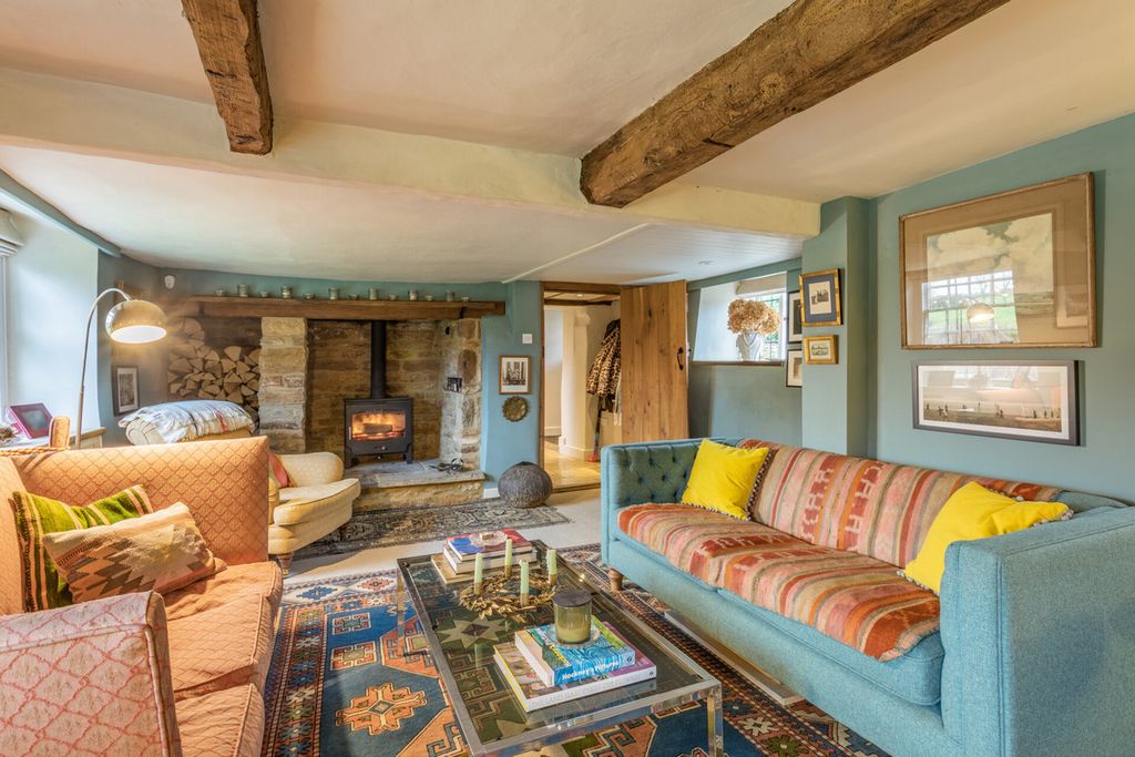 Property photo 3 of 35