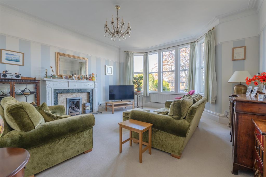 Property photo 2 of 22 Dsc01386-Hdr.Jpg