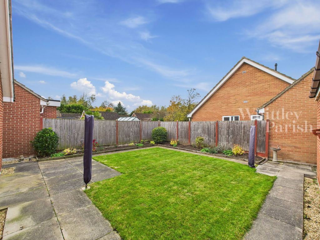 Property photo 2 of 11