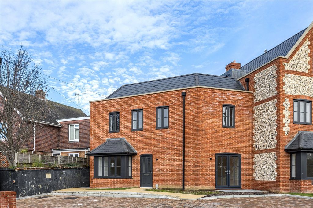 Property photo 1 of 12 Picture No. 18