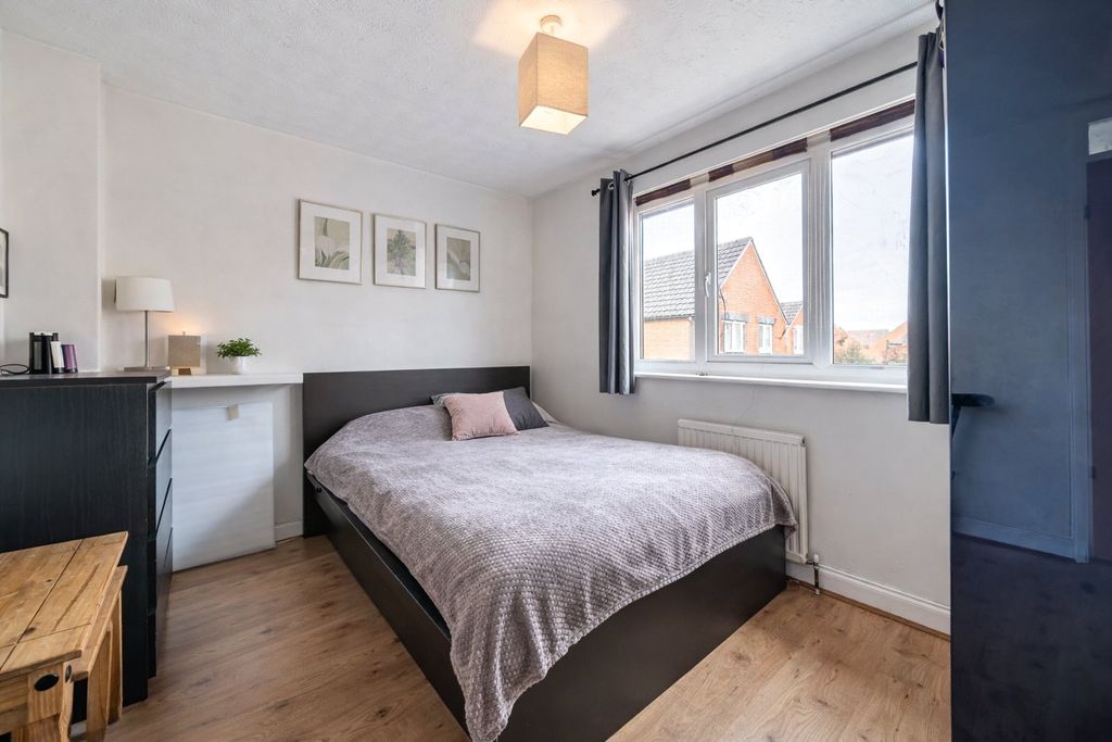 Property photo 2 of 13 Picture No. 33