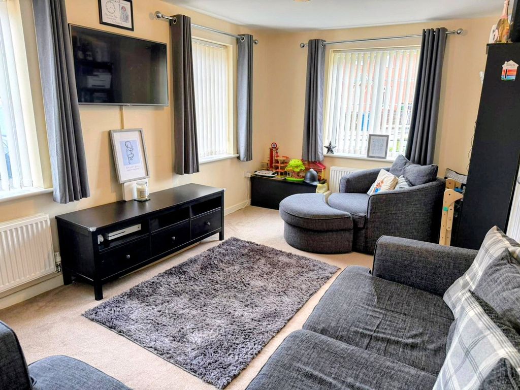 Property photo 3 of 14 Picture No. 13