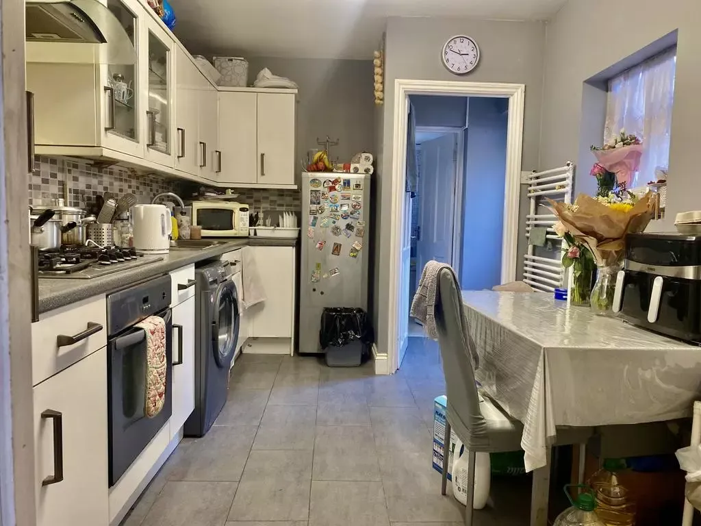Property photo 1 of 20