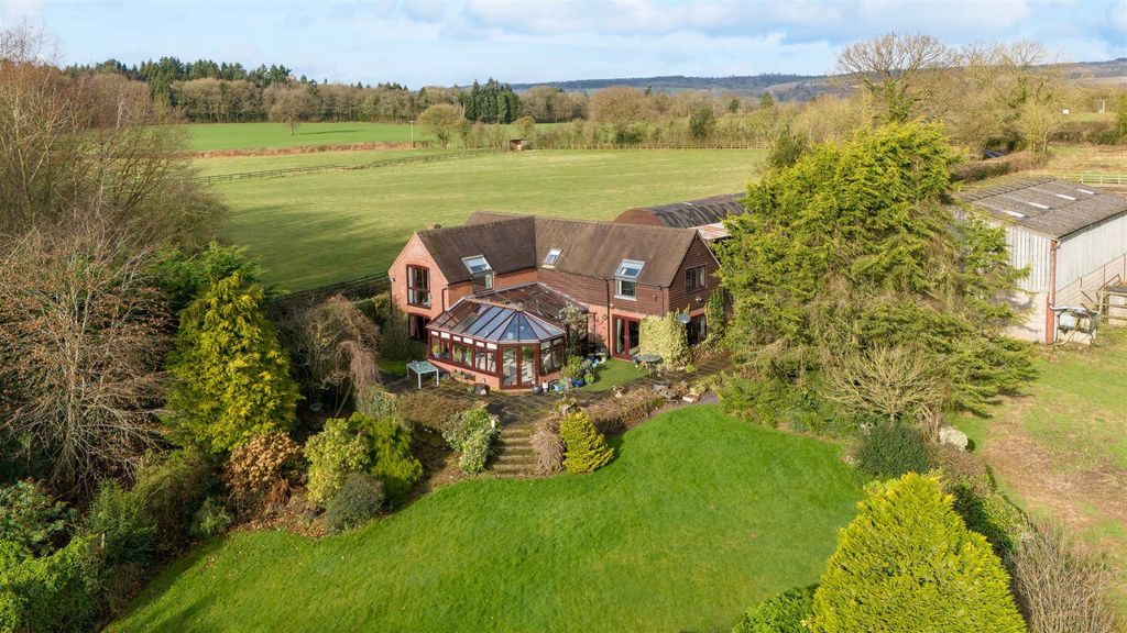 Property photo 1 of 40 0610Englefieldcroft,-07.Jpg