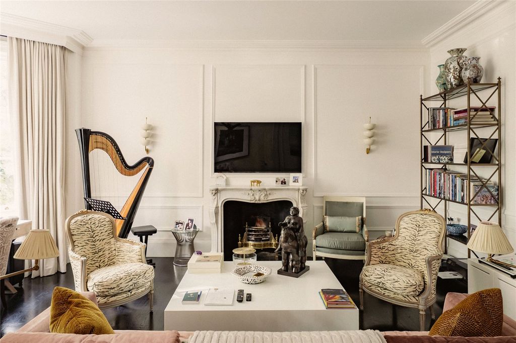 Property photo 3 of 18 Picture 3