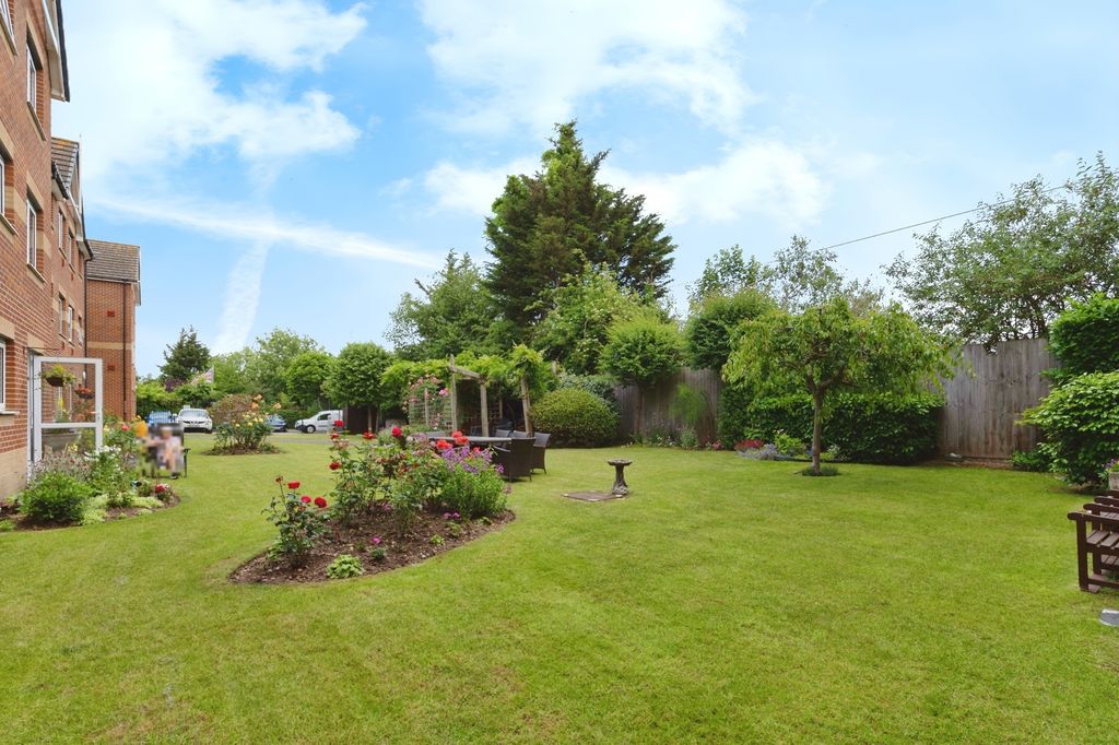 Property photo 3 of 17 Photo