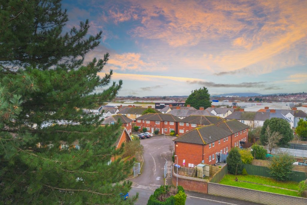 Property photo 1 of 7 Call 02920 454555 To Secure Your Viewing_3