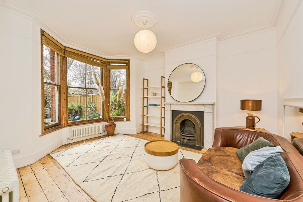 Property photo 1 of 20 1901888-02