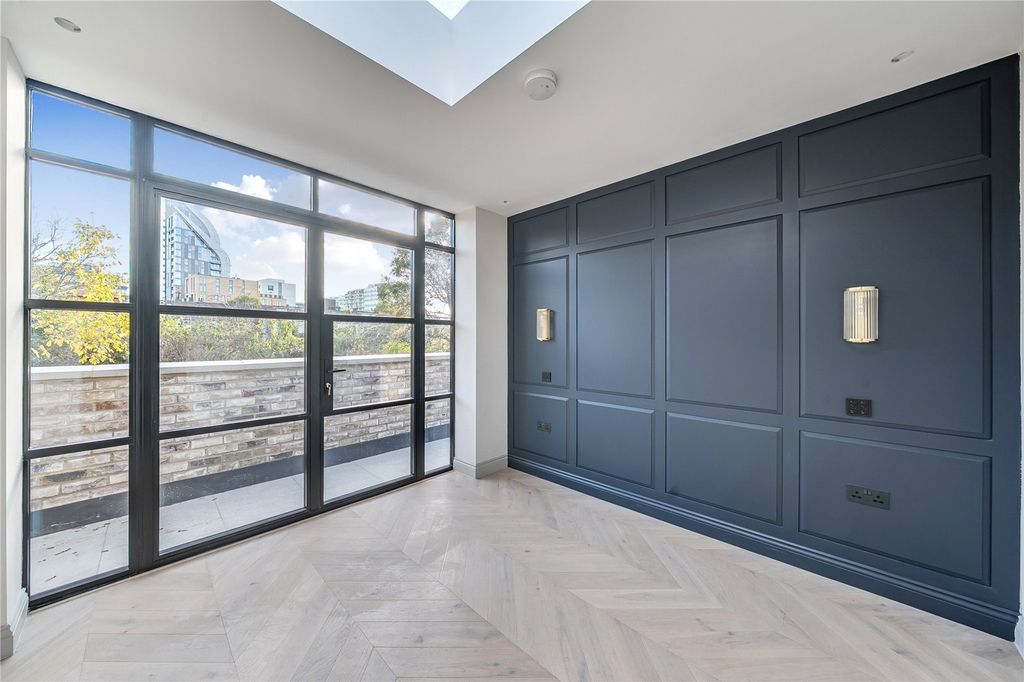 Property photo 3 of 24 Picture No. 13