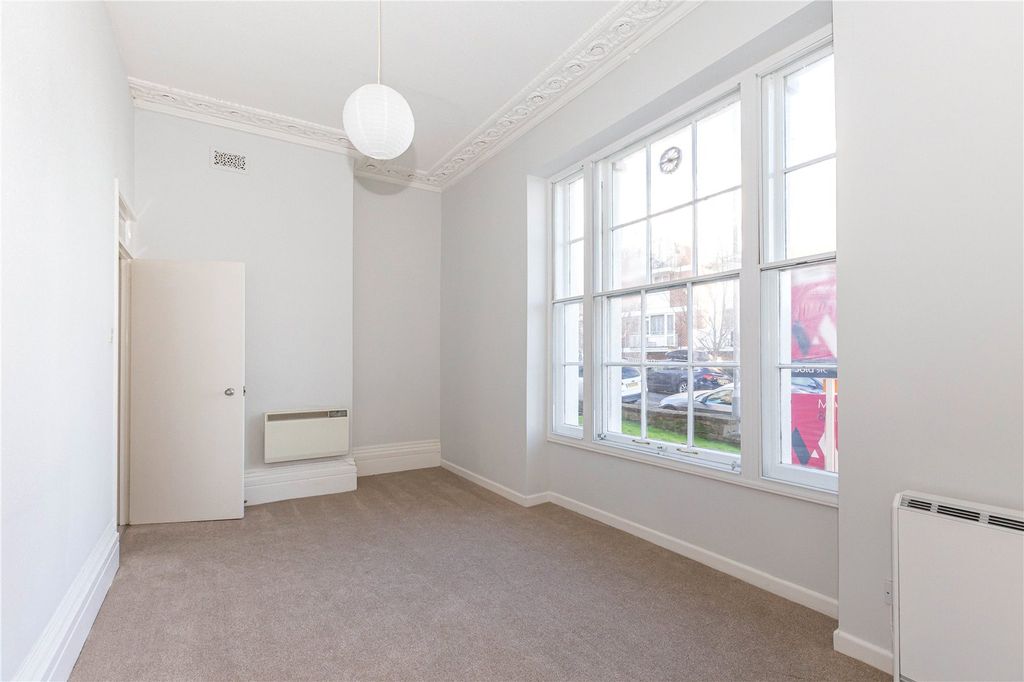 Property photo 2 of 13 Picture No. 06