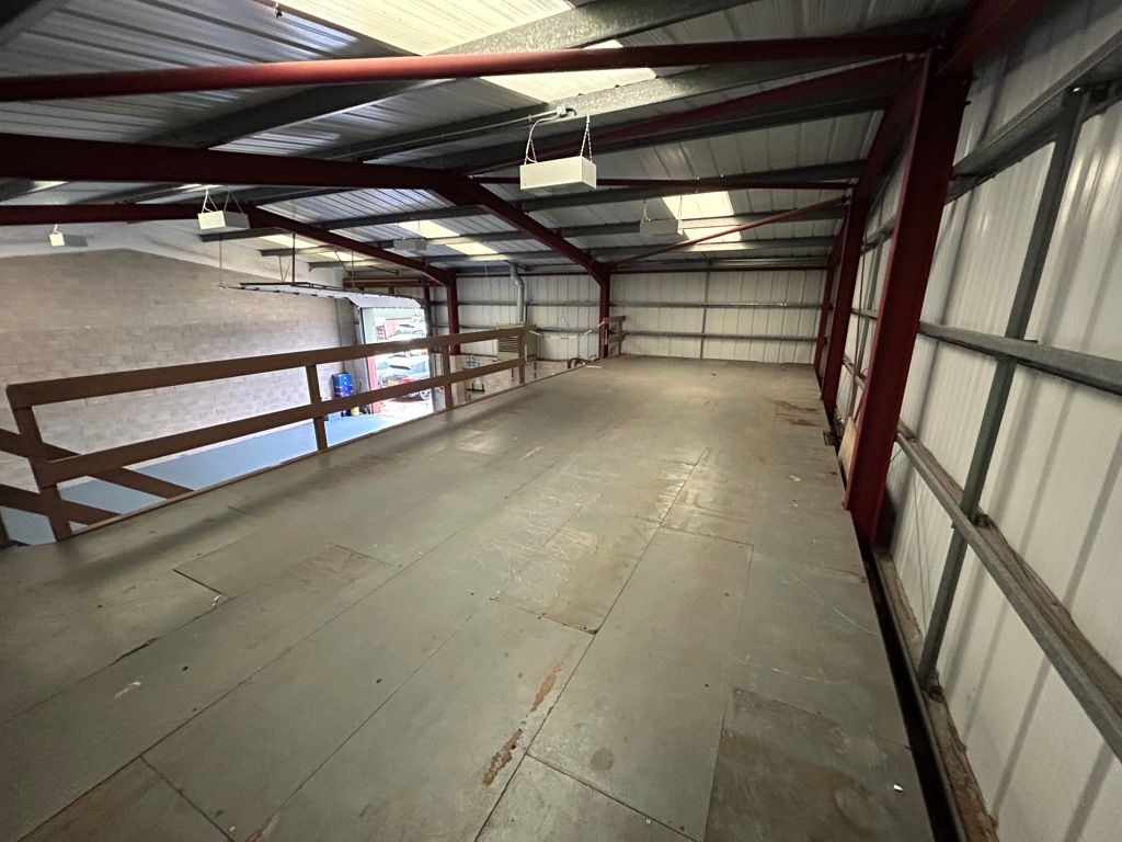 Property photo 3 of 10 Photo 9