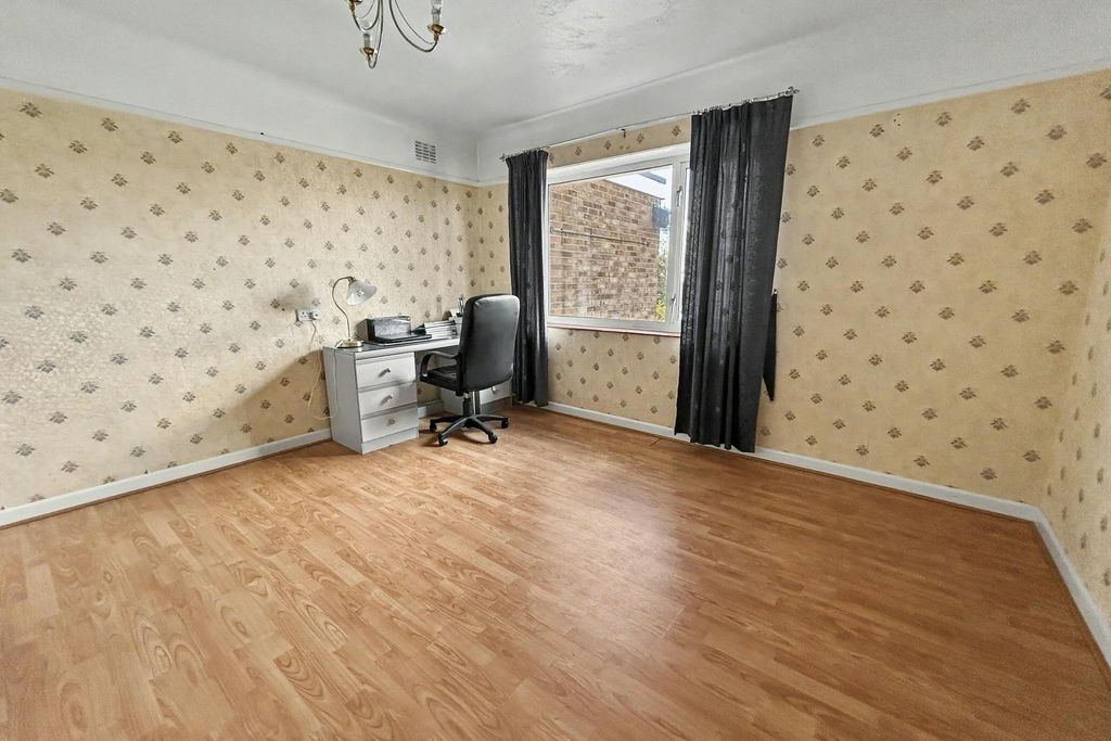 Property photo 3 of 9 Img_0884.Jpg