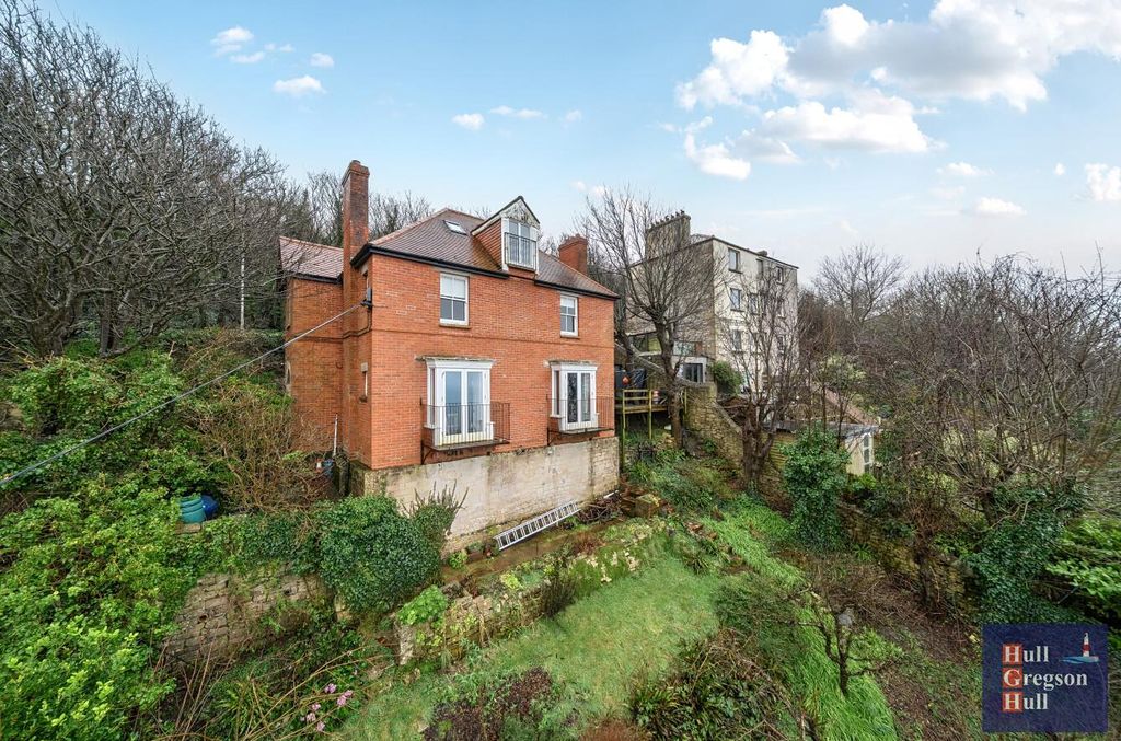 Property photo 1 of 22 68Ed16Cf-Bb70-4B82-B7c0-31B5Bf0B453c.Jpg