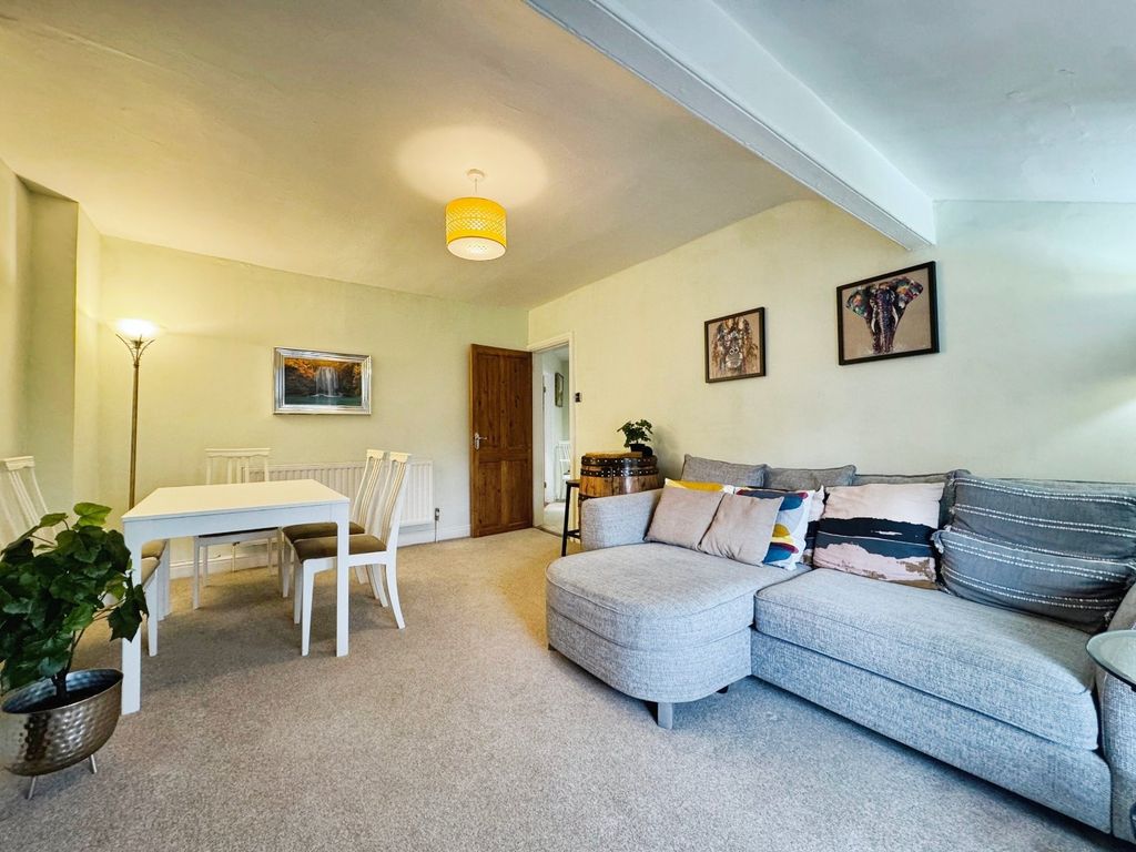 Property photo 3 of 17 Picture No. 18