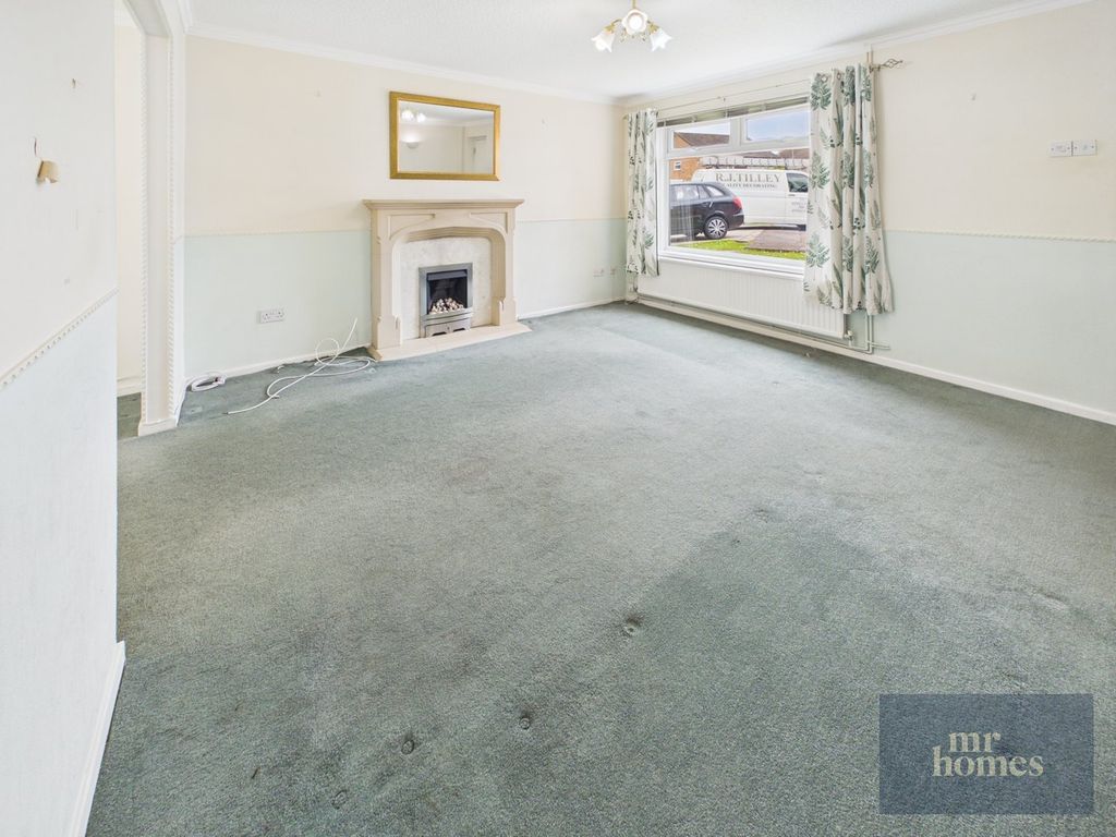 Property photo 2 of 46
