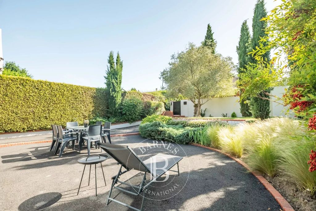 Property photo 3 of 19