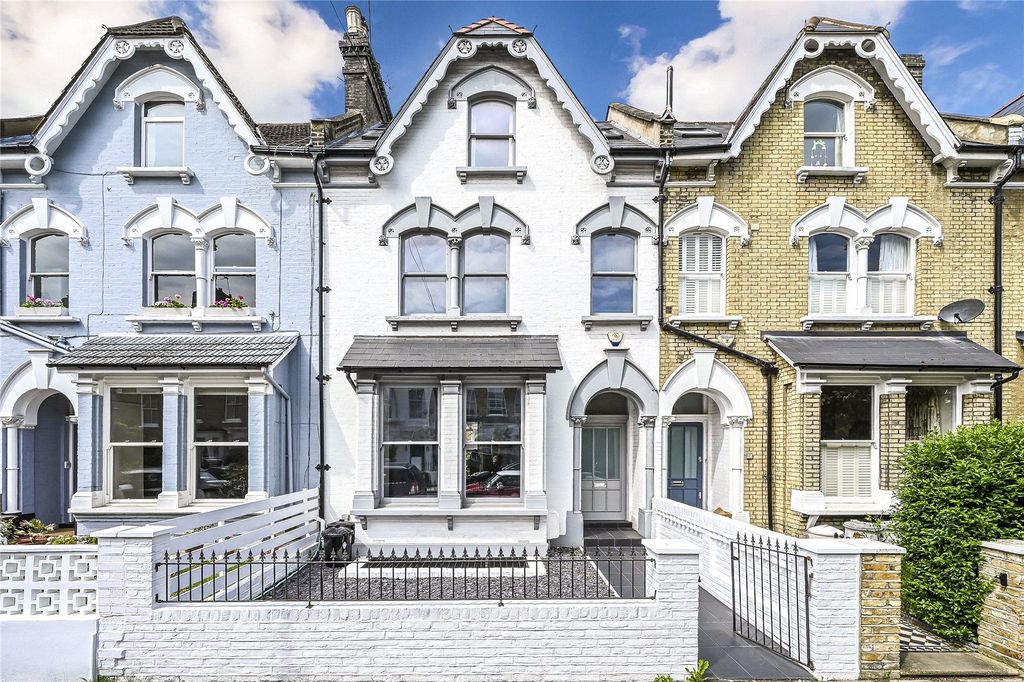 Property photo 1 of 23 Exterior