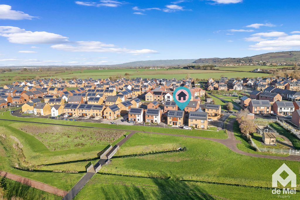 Property photo 2 of 14 Photo 1