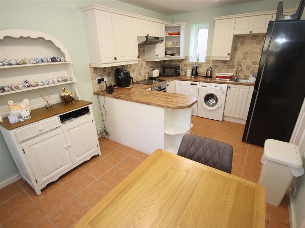 Property photo 2 of 13 Img_0608.Jpg