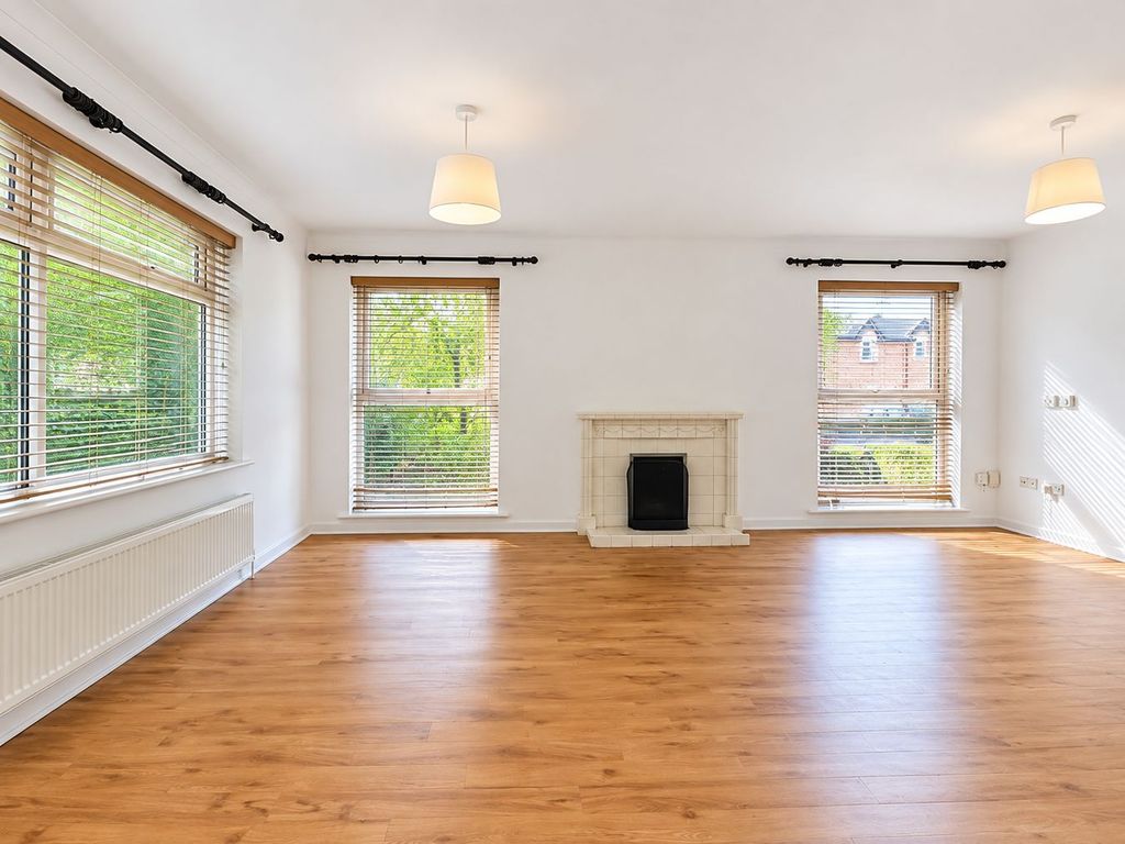 Property photo 3 of 19