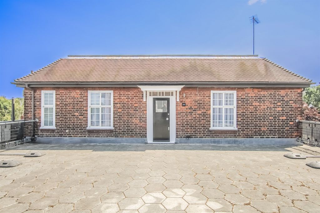 Property photo 1 of 6 (Main)