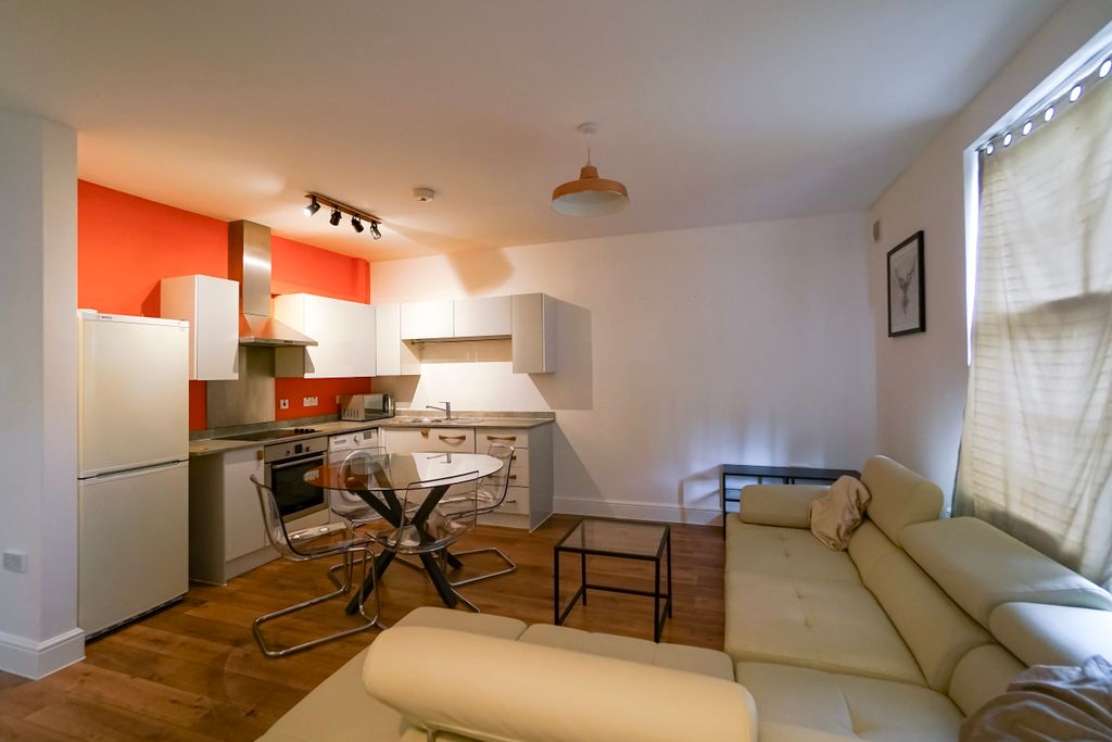 Property photo 1 of 13 Dsc09070