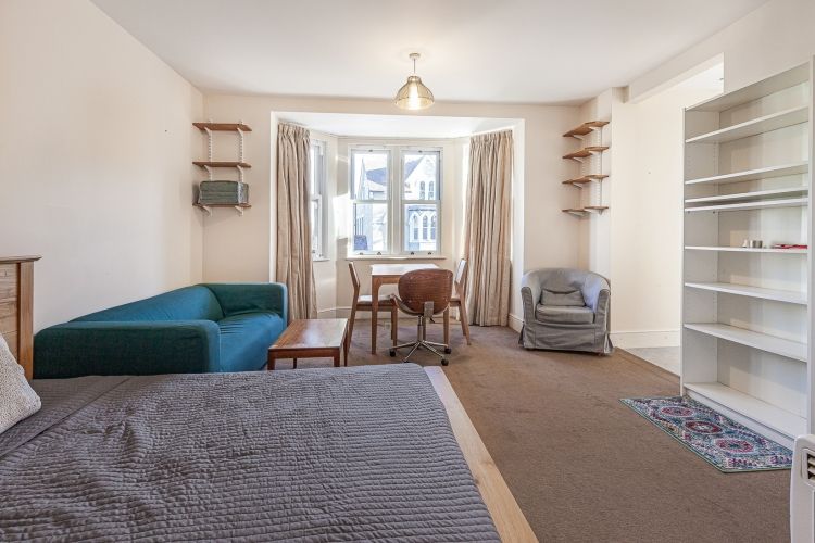 Property photo 2 of 6 309039