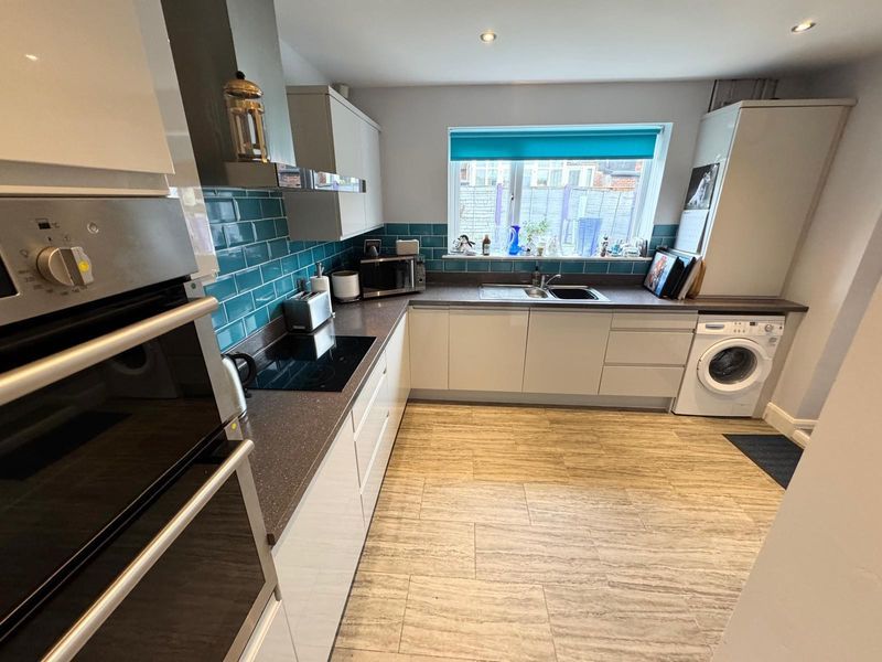 Property photo 3 of 16 Photo 1