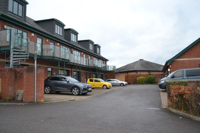Property photo 3 of 10