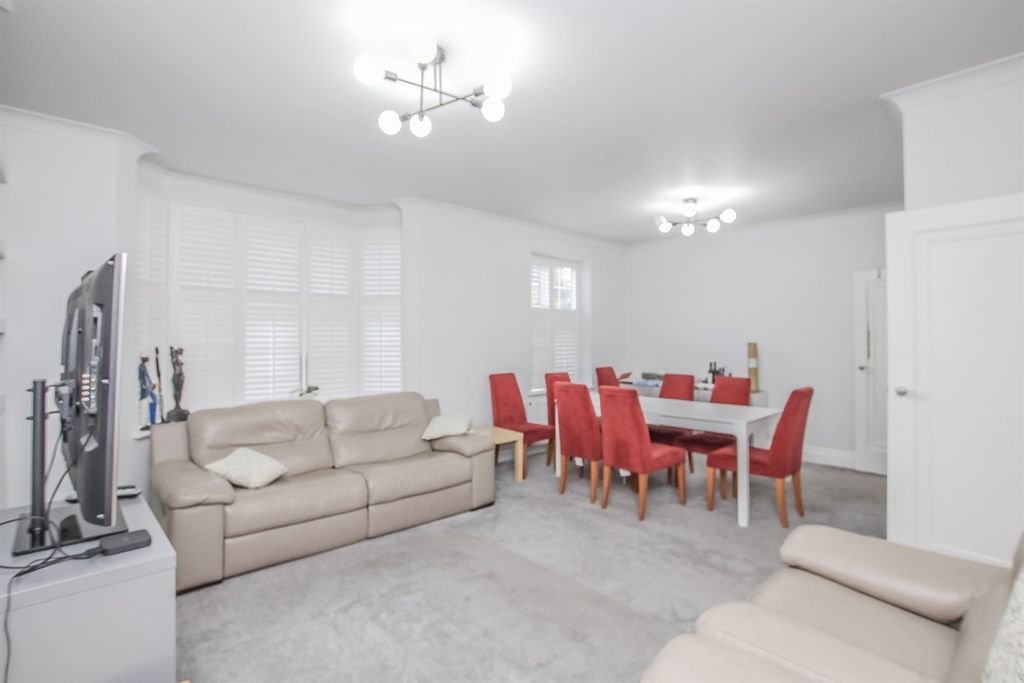 Property photo 1 of 7 (Main)