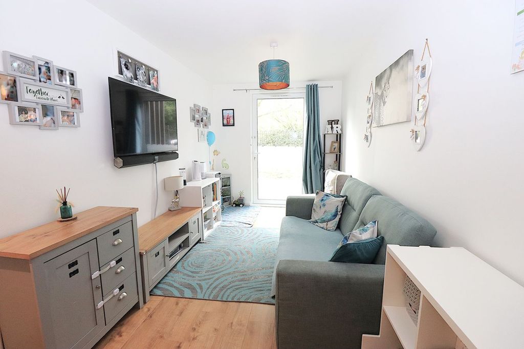 Property photo 2 of 15