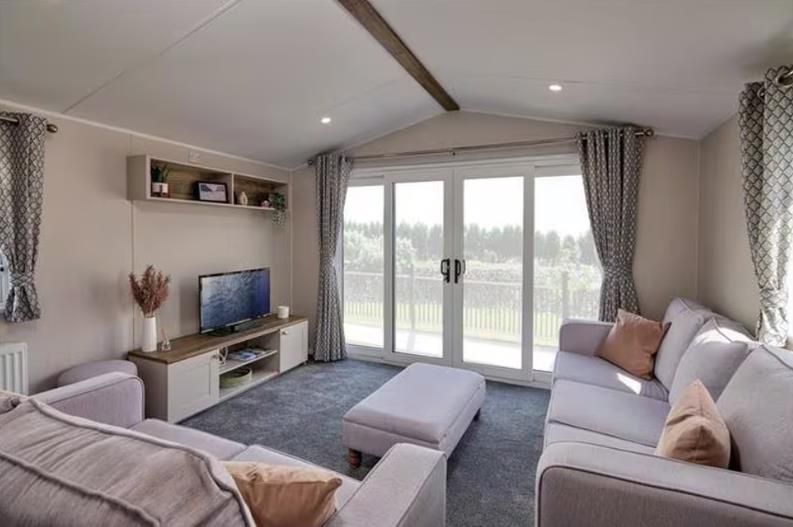 Property photo 1 of 6 Living Room .Png