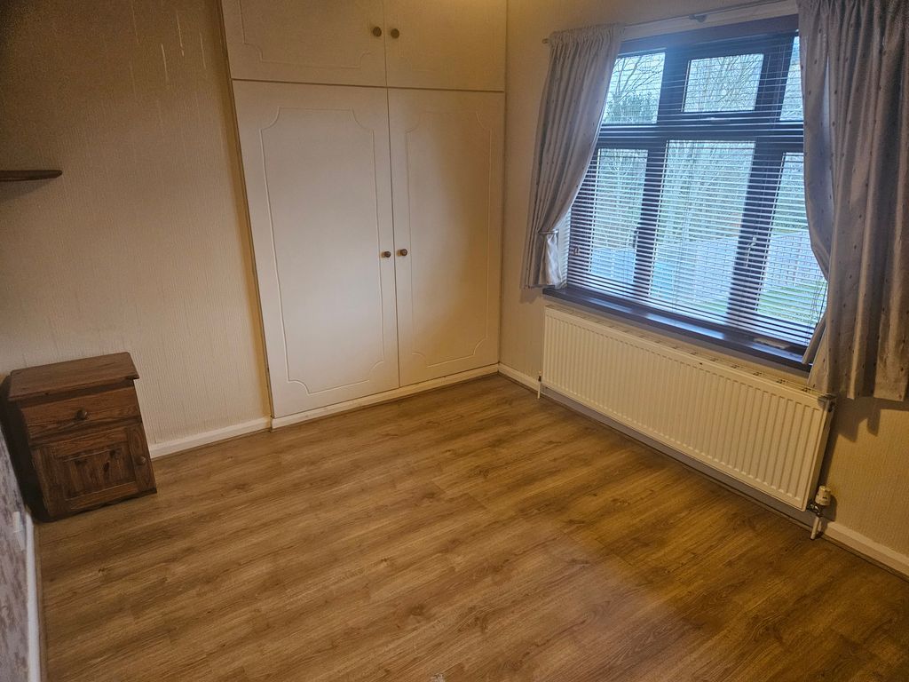 Property photo 2 of 4 Bedroom 1