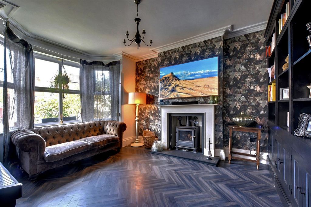 Property photo 2 of 17 14.Jpg