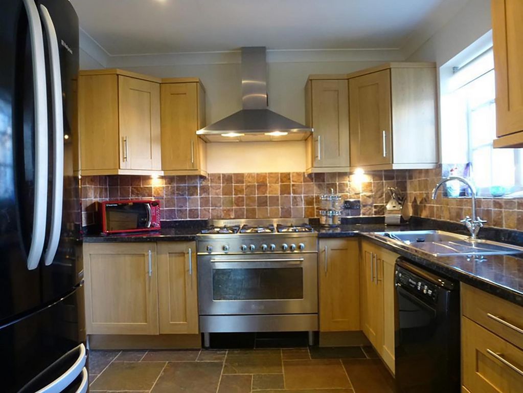 Property photo 2 of 13