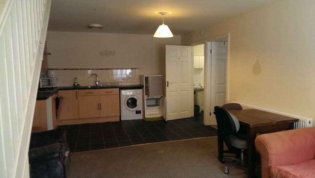 Property photo 2 of 5