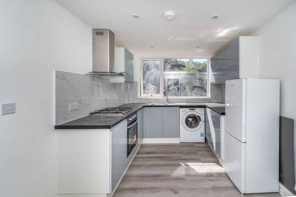 Property photo 1 of 12 Pbox-Img.Jpg