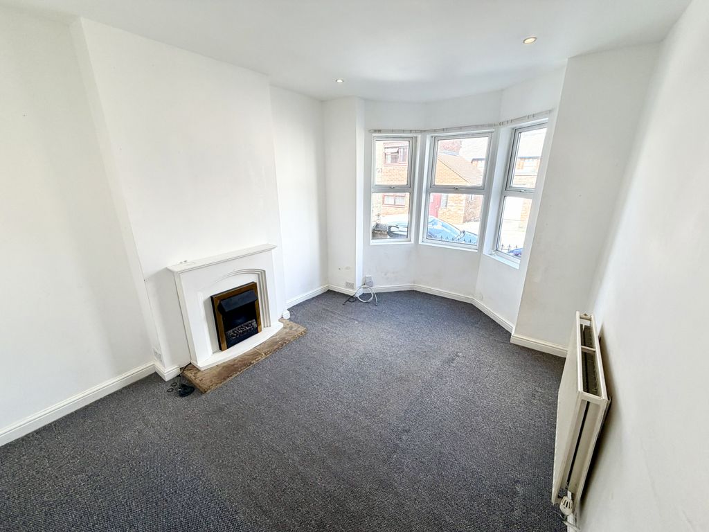 Property photo 2 of 16 Image