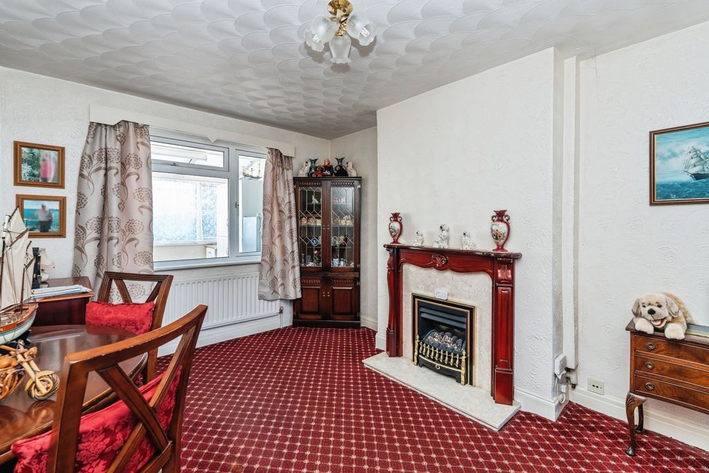 Property photo 3 of 21 Pbox-Img.Jpg