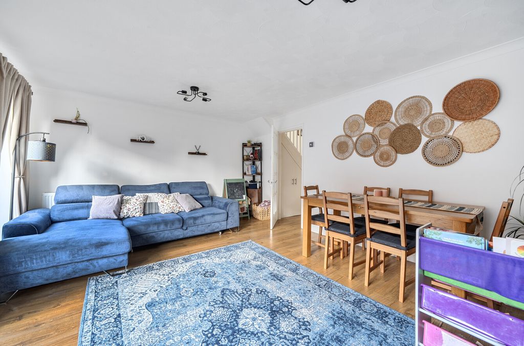 Property photo 2 of 17 1410004-11-6985F8...