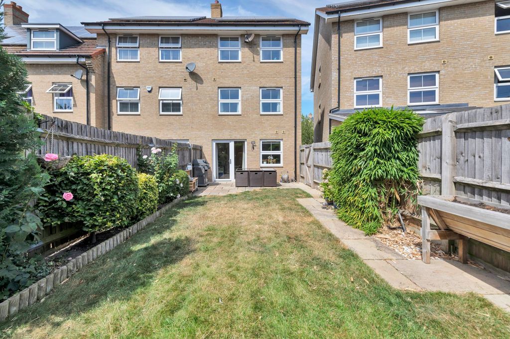 Property photo 3 of 16