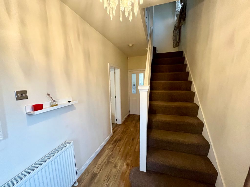 Property photo 2 of 14 Image