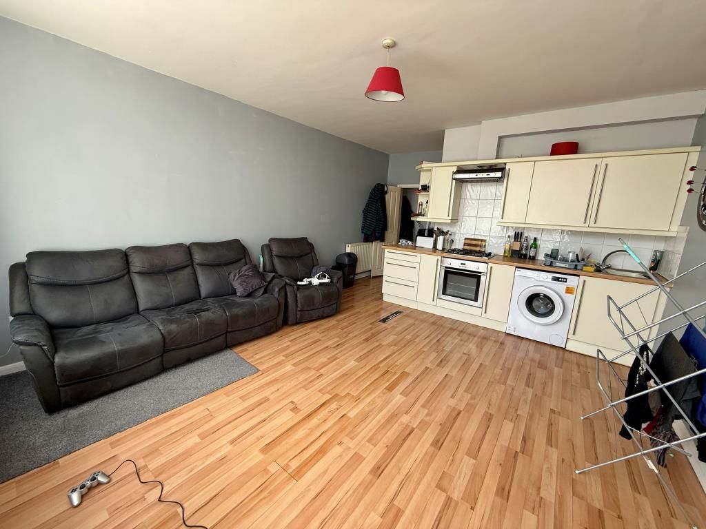 Property photo 2 of 5 Kitchen/Living Room