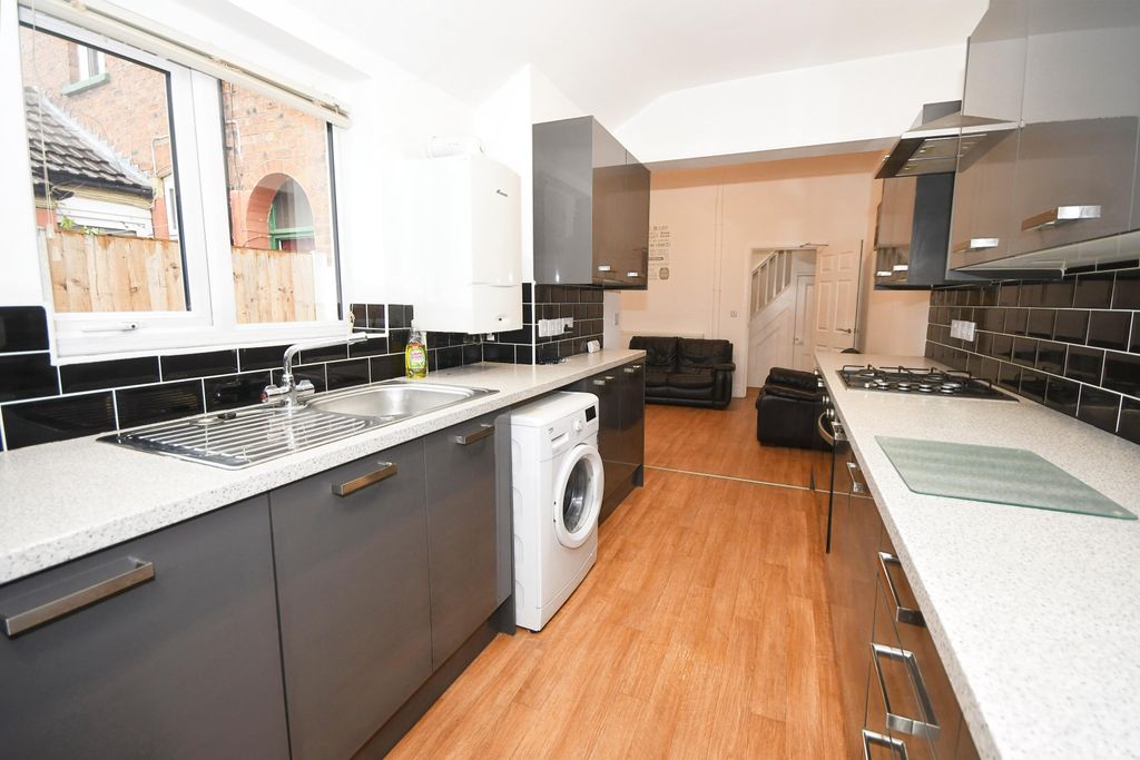 Property photo 2 of 8 4De4Cce2-A924-Ed11-9