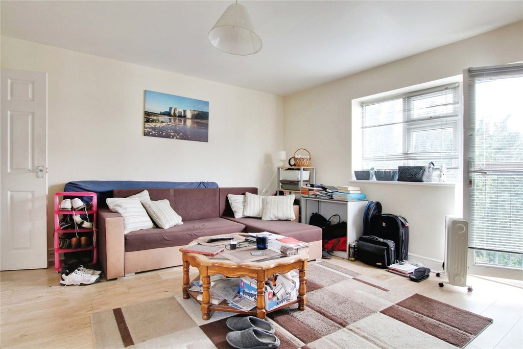 Property photo 2 of 10 Picture No. 23