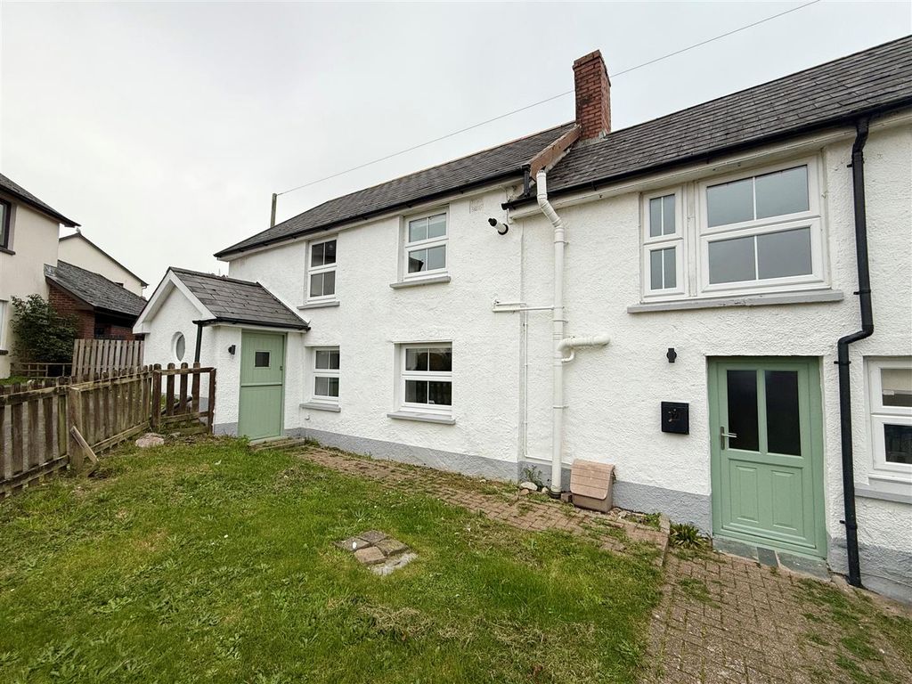 Property photo 1 of 8 Front.Jpg