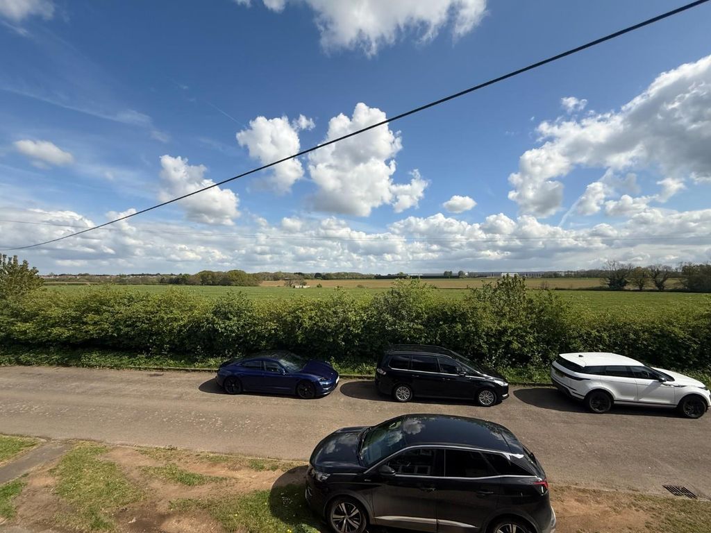 Property photo 2 of 19 Img_0049.Jpg