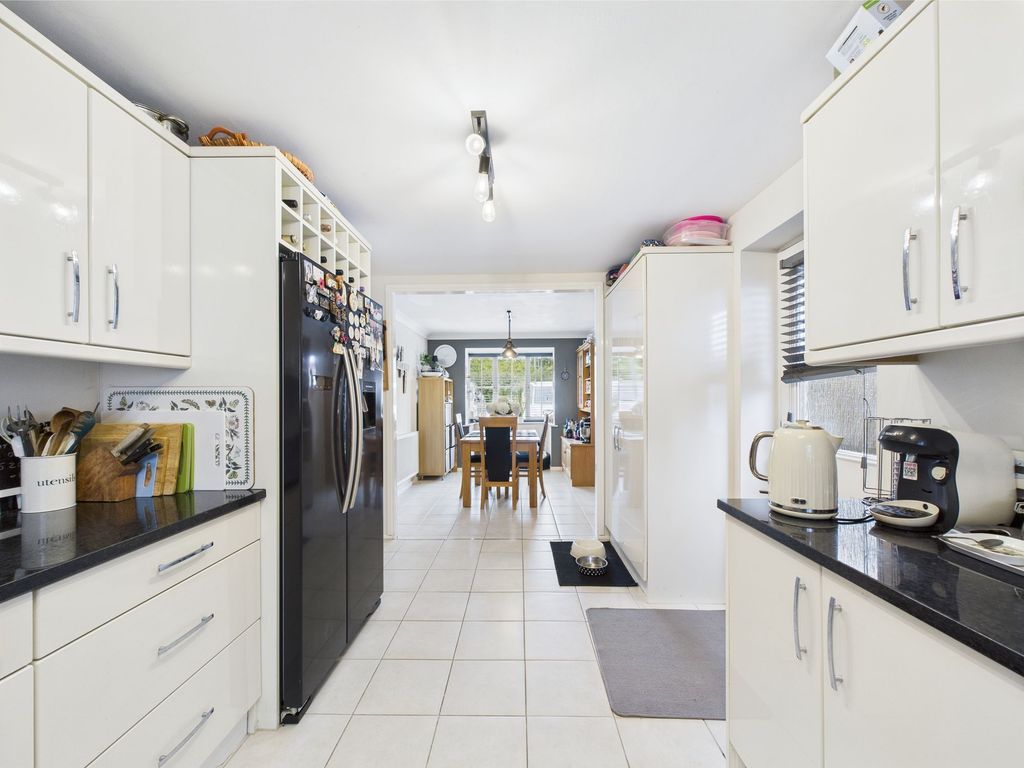 Property photo 2 of 22